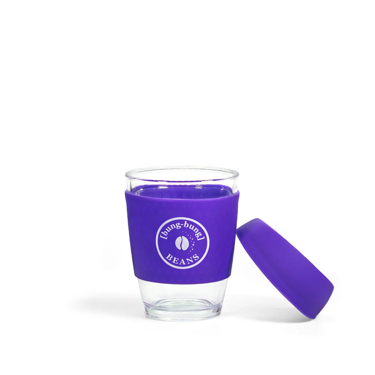 Clear bung bung coffee glass glass keep cup with purple sleeve and lid off